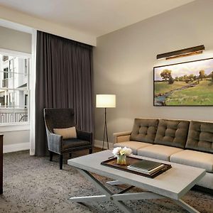 One-Bedroom Presidential Suite